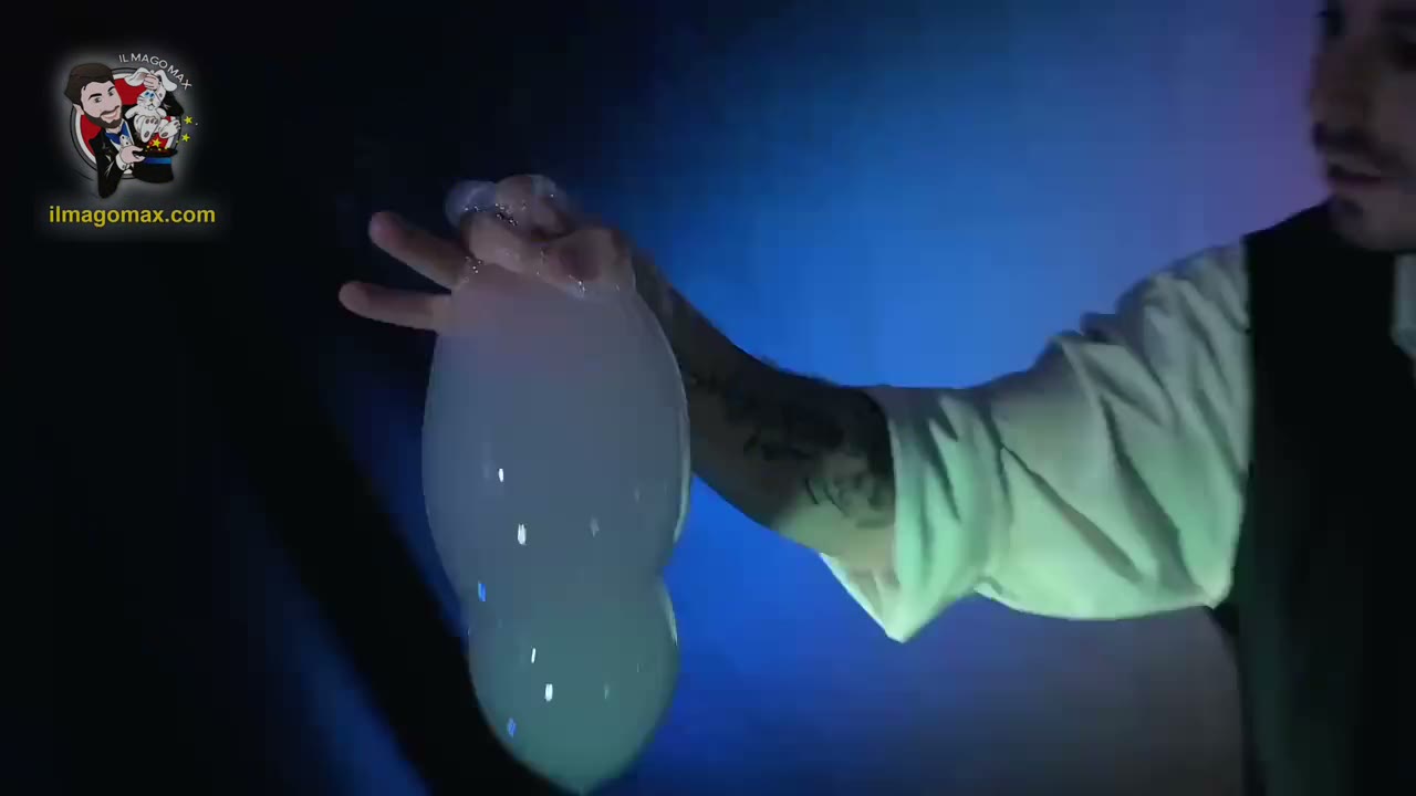 Bolla di sapone piena di fumo