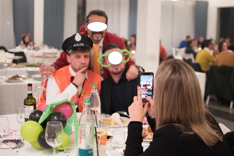 Camerieri Pazzi servizio in sala