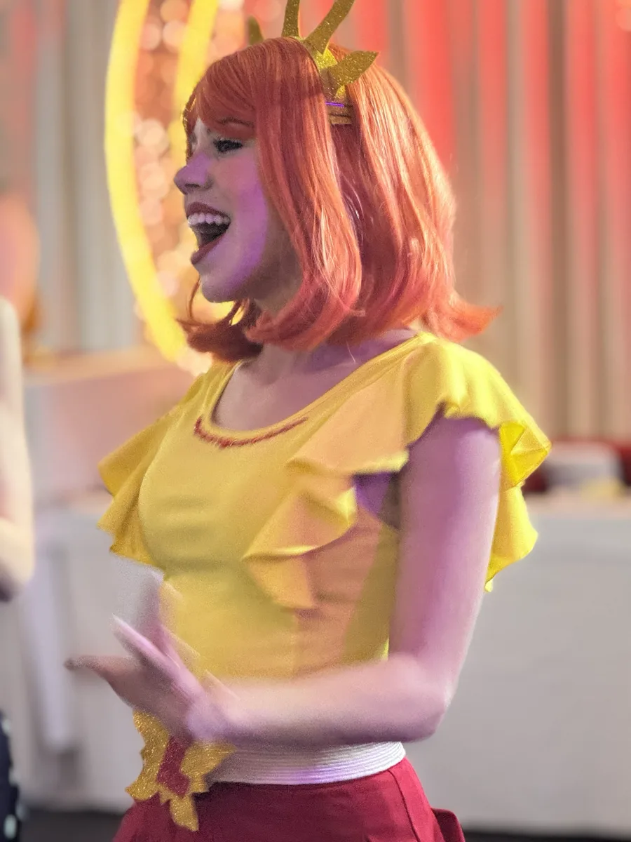 Lucilla canta dal vivo