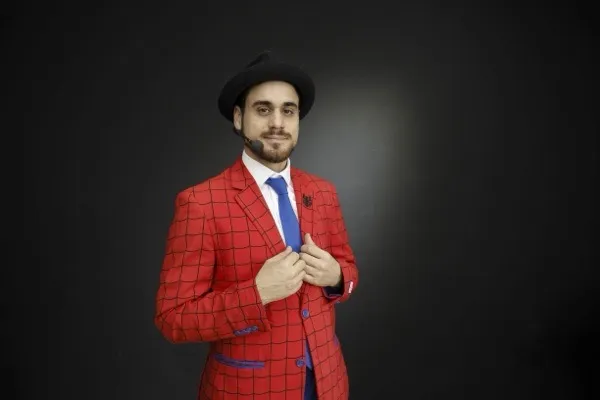 Il Mago Max — Fondatore e Mago professionista