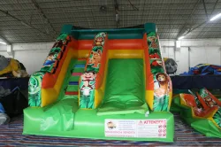 Scivolo Tema Giungla - gonfiabile a noleggio Palermo e Sicilia