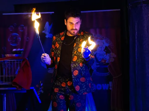 Halloween Show: spettacolo di magia del Mago Max e Mignolstein