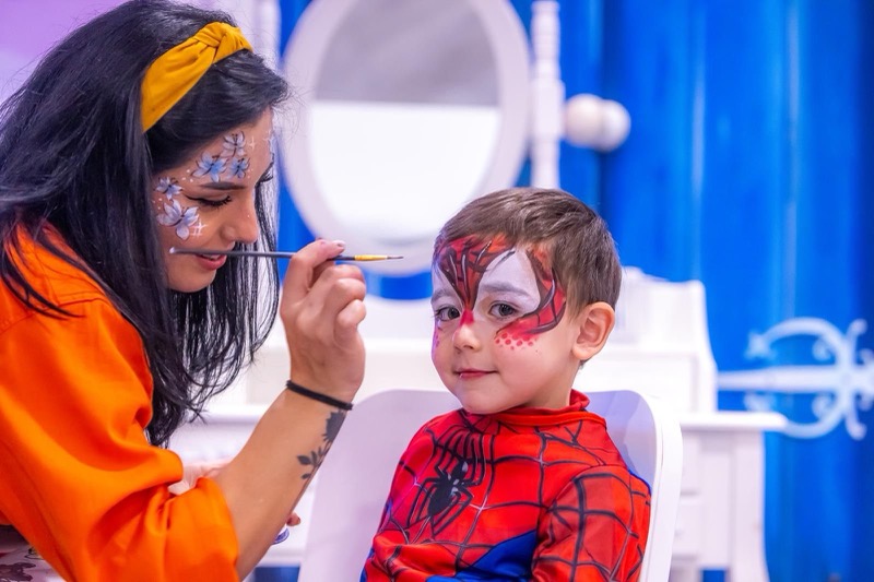 Truccabimbi Spiderman — face painting bambino supereroe